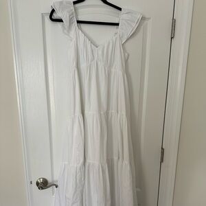 Women’s Abercrombie & Fitch White Long Dress. Size M
